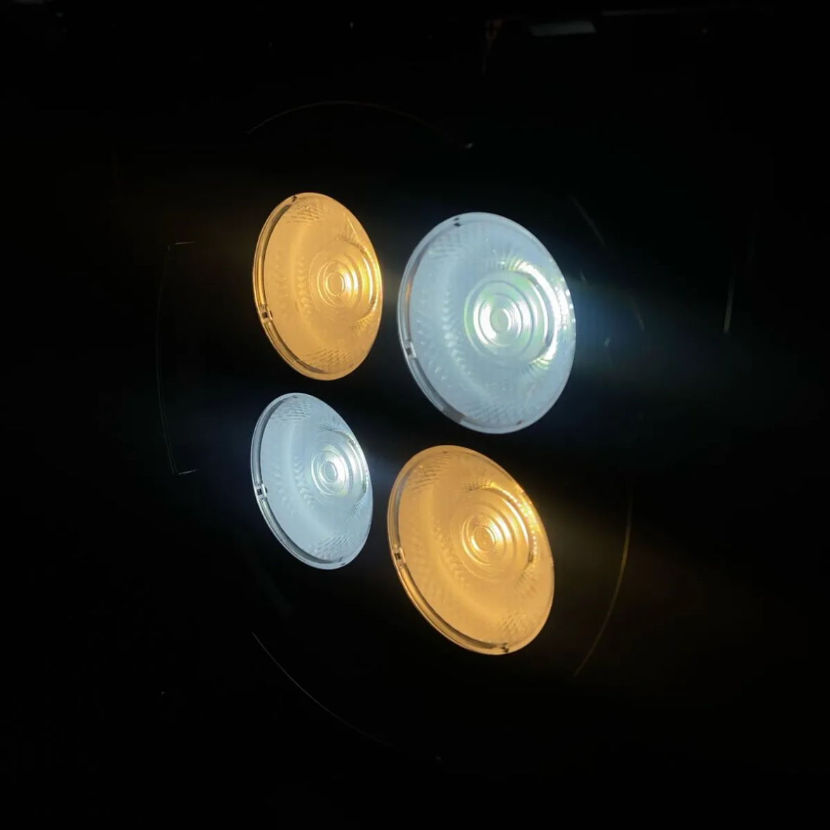 Canhão LED COB Branco Quente e Frio 400W com Barndoor – Iluminação Profissional